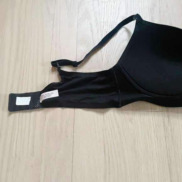 BUY 1 GET 1 FREE VS 36C incredible padded no wire black - Picture 6 of 9